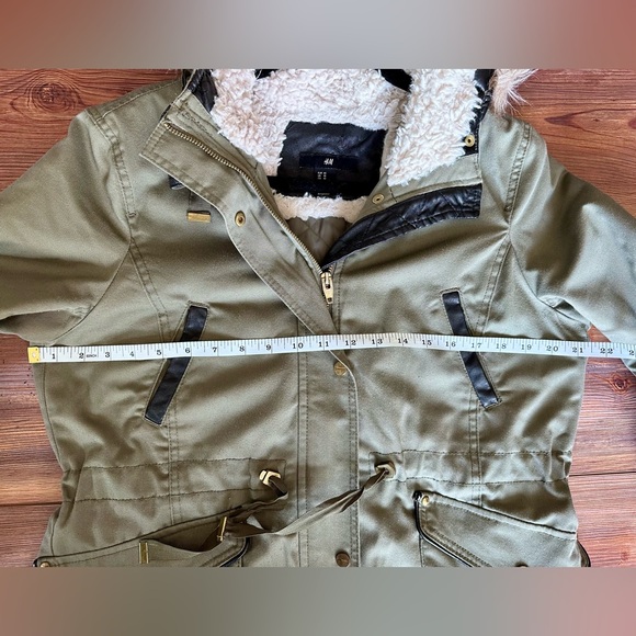 H&M Women's Olive Green Military Jacket with Faux Fur - Picture 8 of 11